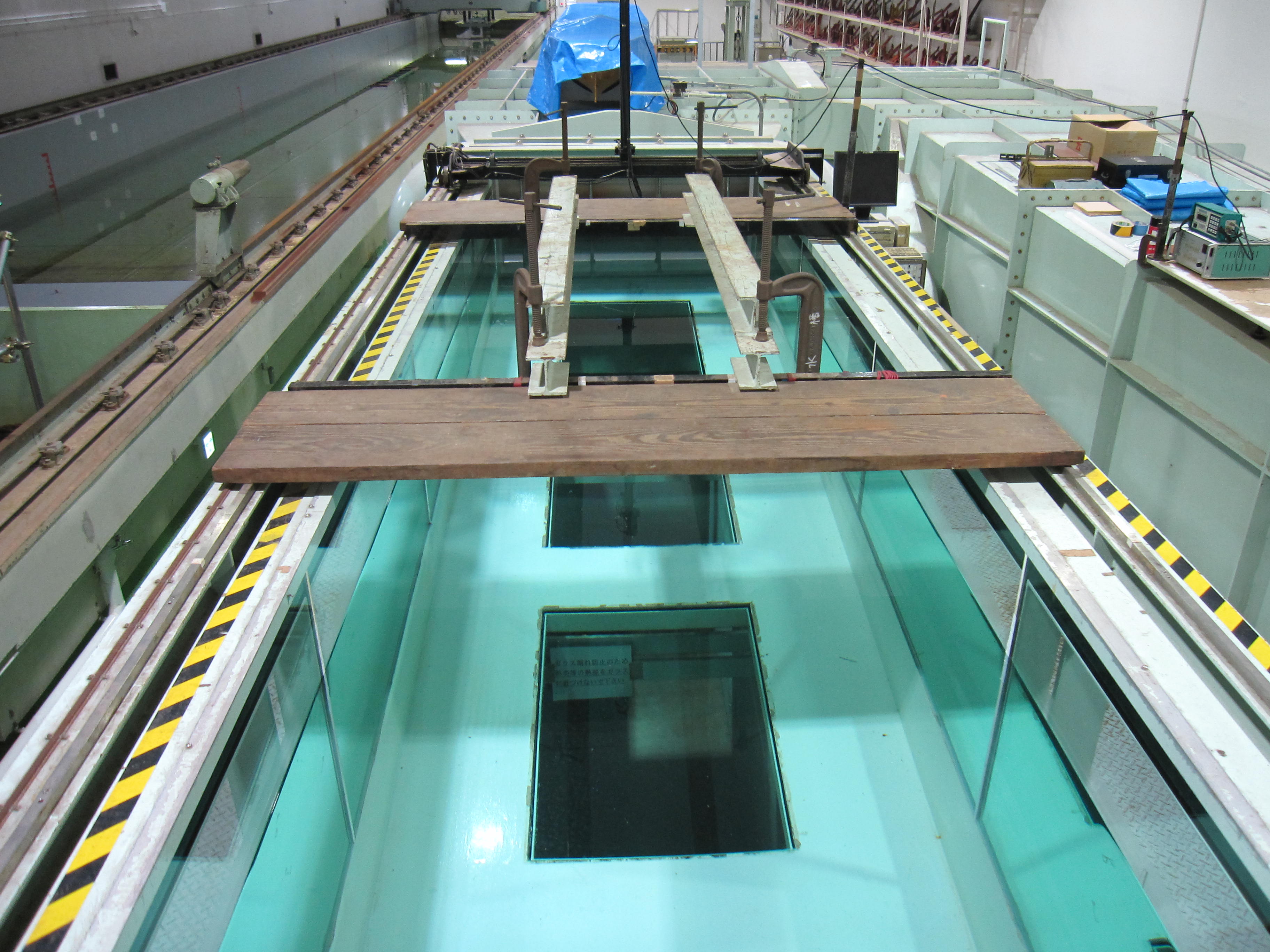 Circulating Water Channel
